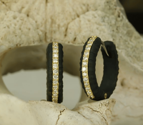 Sarah Graham Diamond in 18K Polished Yellow Gold Hoop Earrings