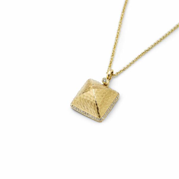Contemporary Pendant Pyramid Women  18 Hammered Necklace 146YGDHN
