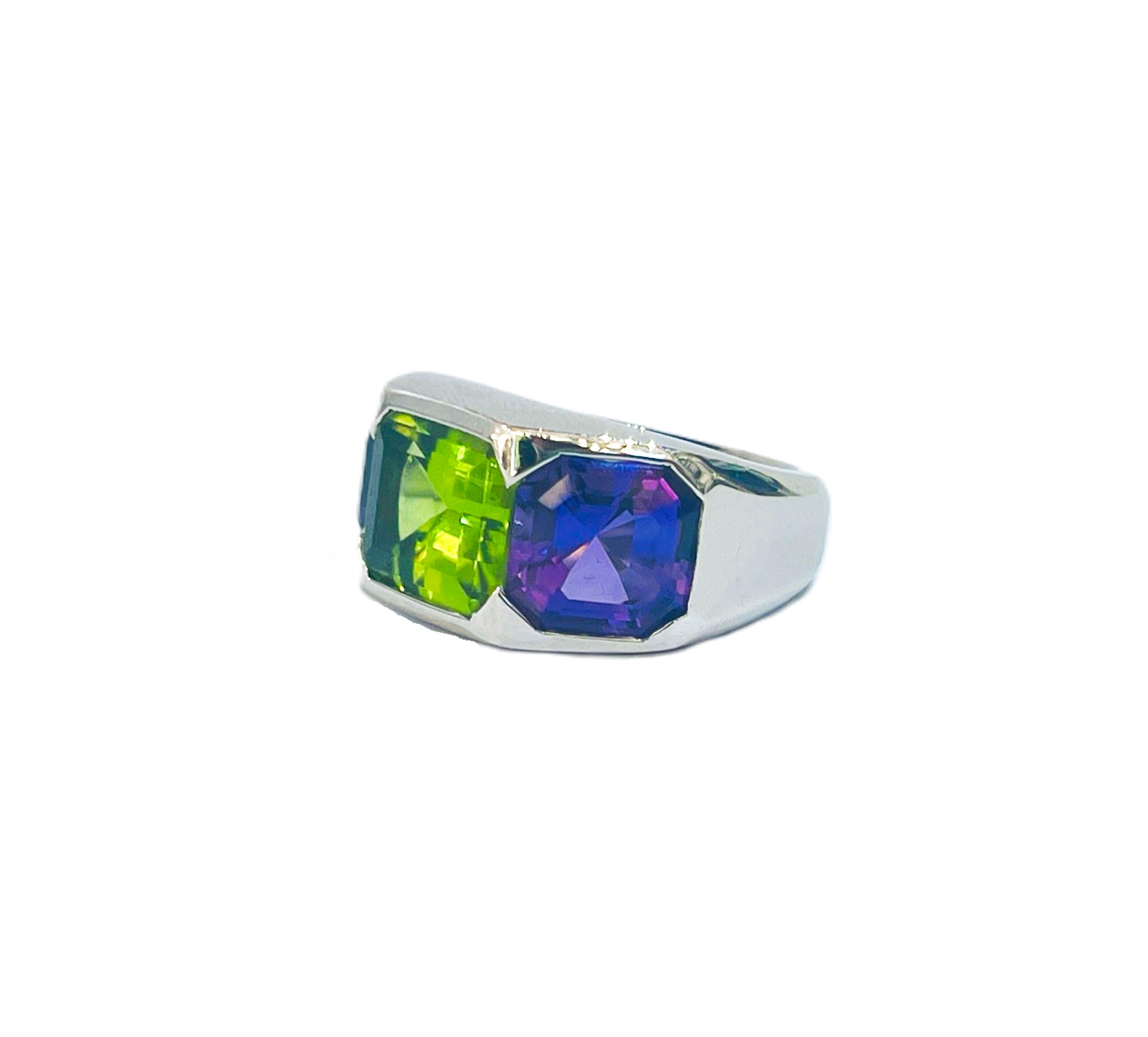 Cocktail  Women  18 Polished Ring R4888-2